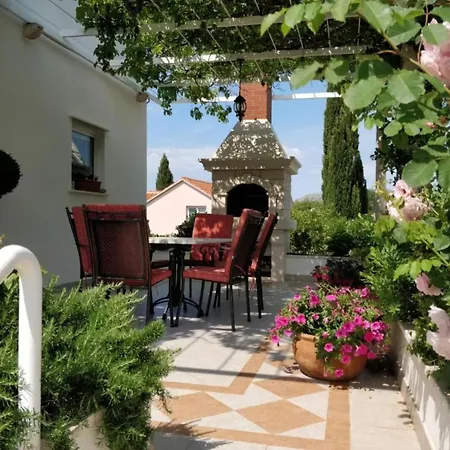 Mediterranea - One Bedroom With Sea View Apartmán *